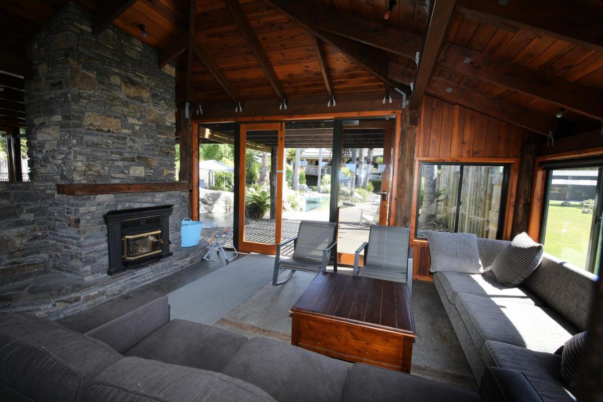 Image 6 of Gemini Lodge