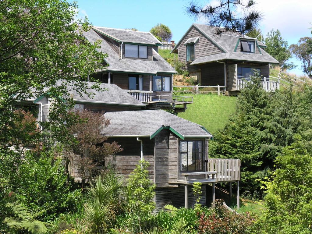 Image 2 of Grafton Cottage & Chalets