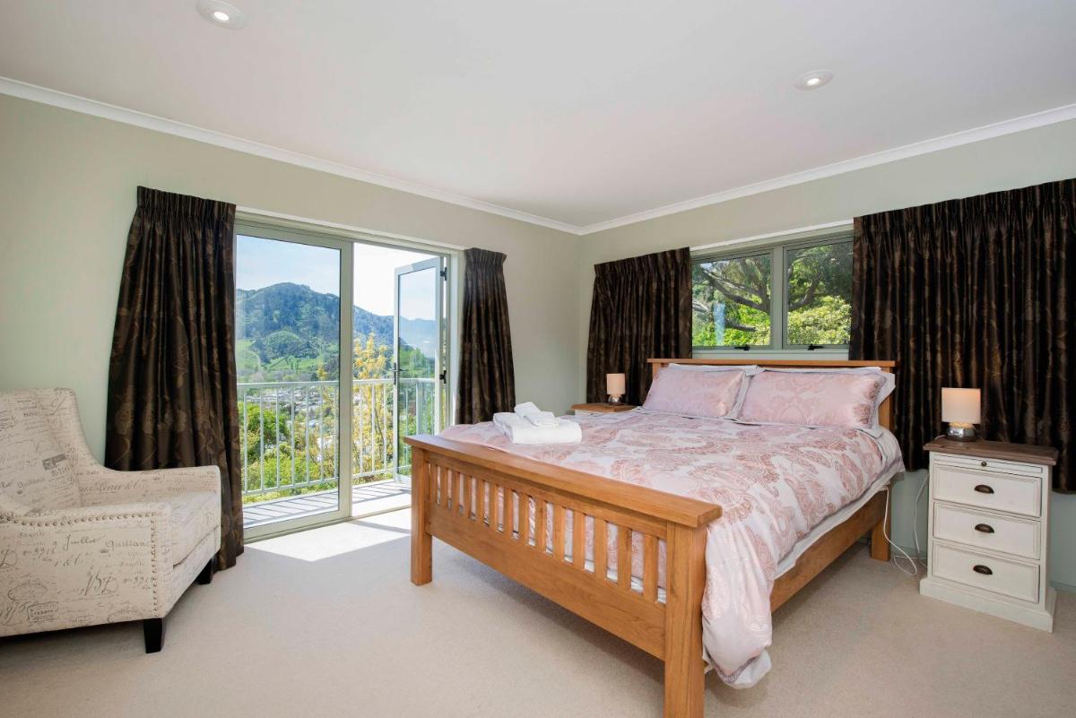 Image 2 of Hilltop Getaway