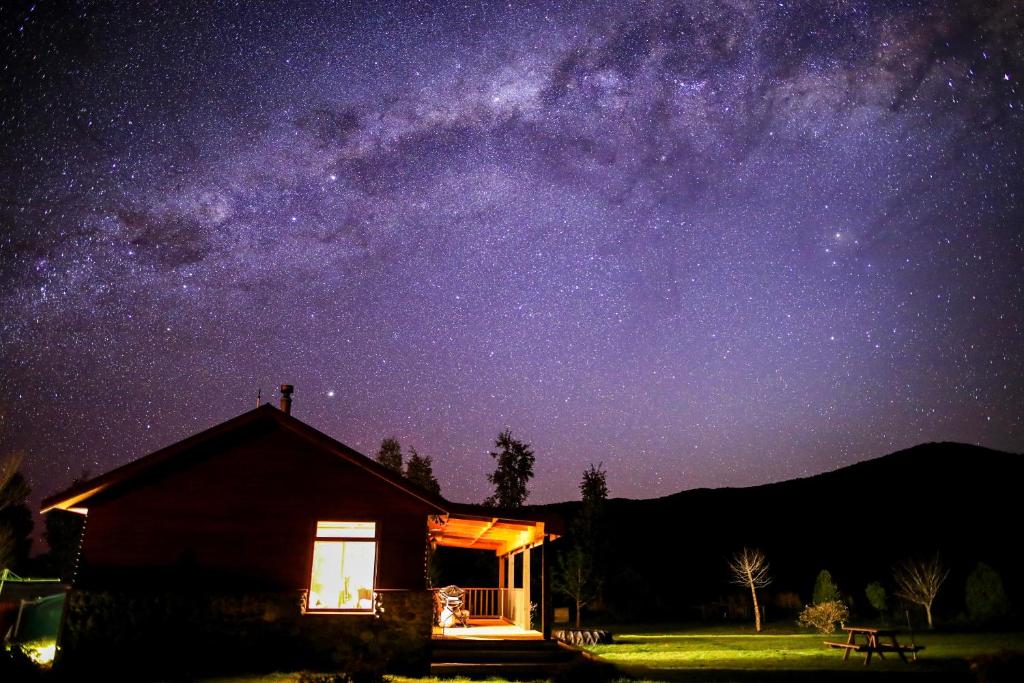 Image 2 of Kepler Oaks Chalet