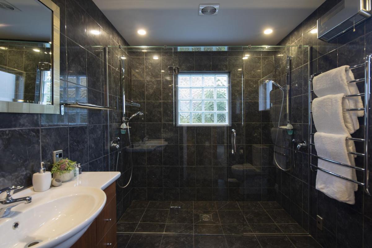 Image 7 of Lago Infinito by Sotheby’s Luxury Rental Homes