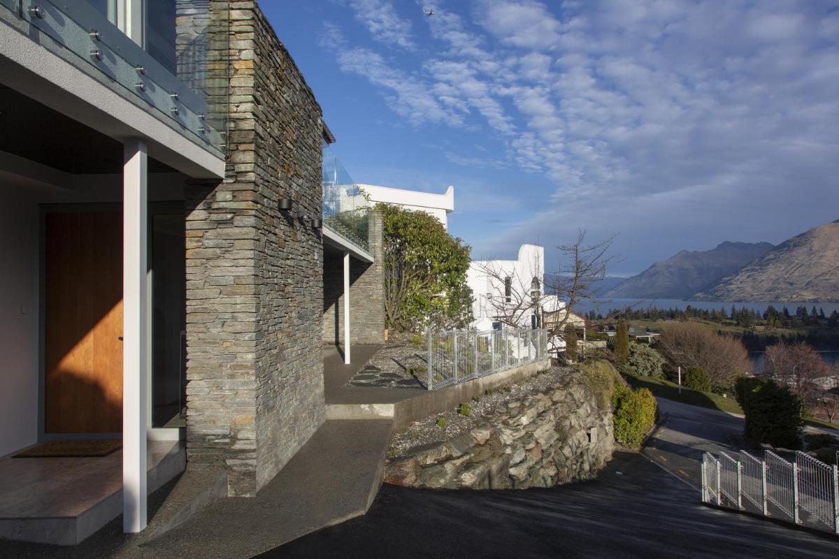 Image 5 of Lago Infinito by Sotheby’s Luxury Rental Homes