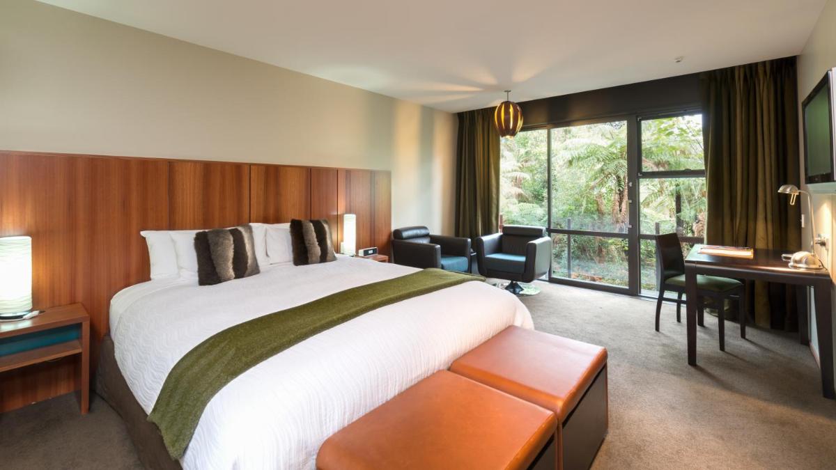 Image 2 of Legacy Te Waonui Hotel Franz Josef