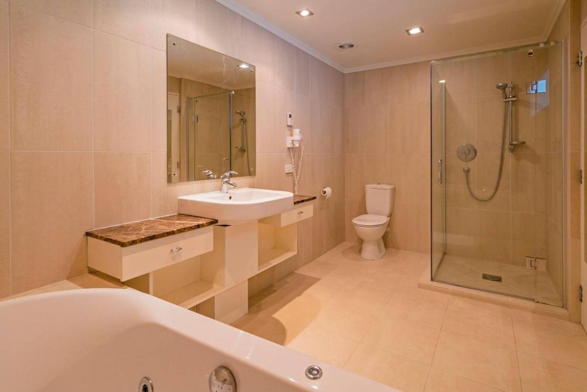 Image 3 of Marina Park Apartments Whitianga