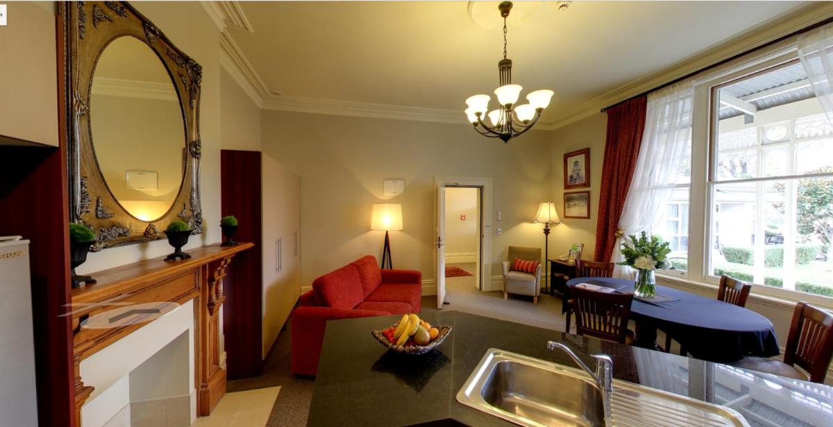 Image 3 of Merivale Manor