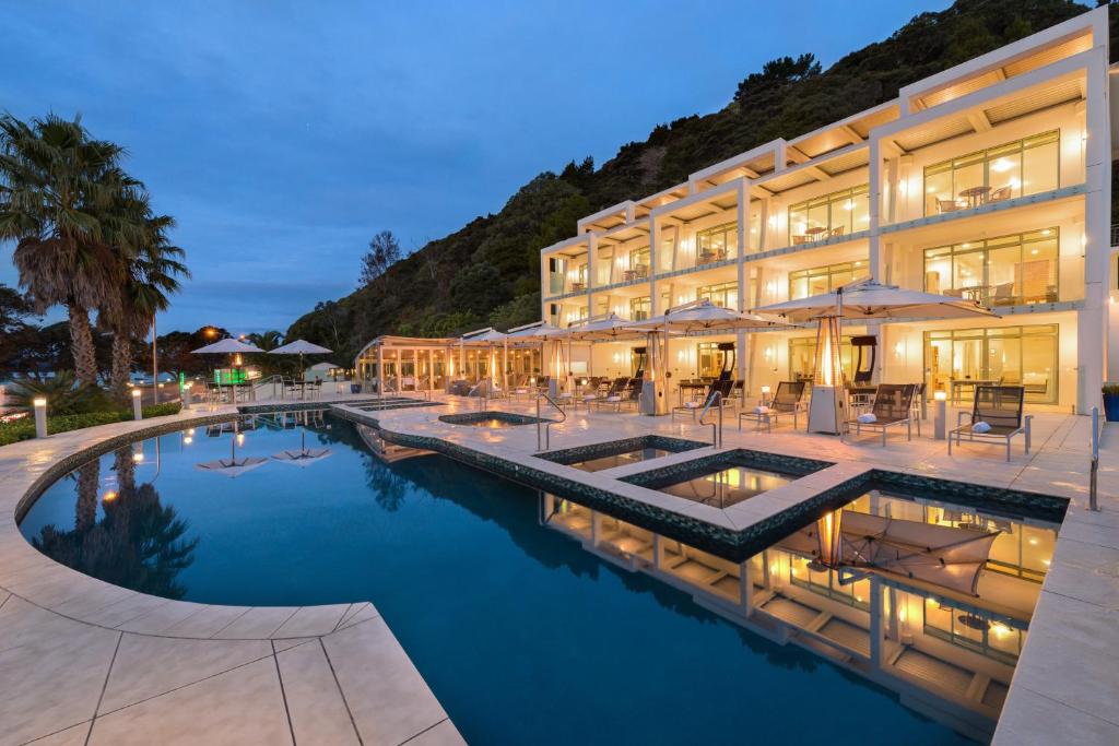 Image 2 of Paihia Beach Resort & Spa Hotel