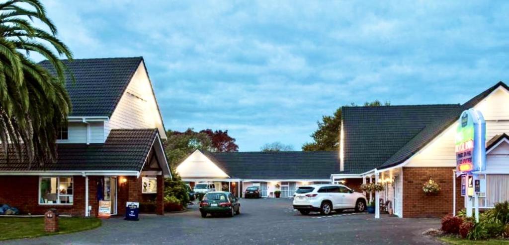 Image 2 of Palm Court Motor Inn