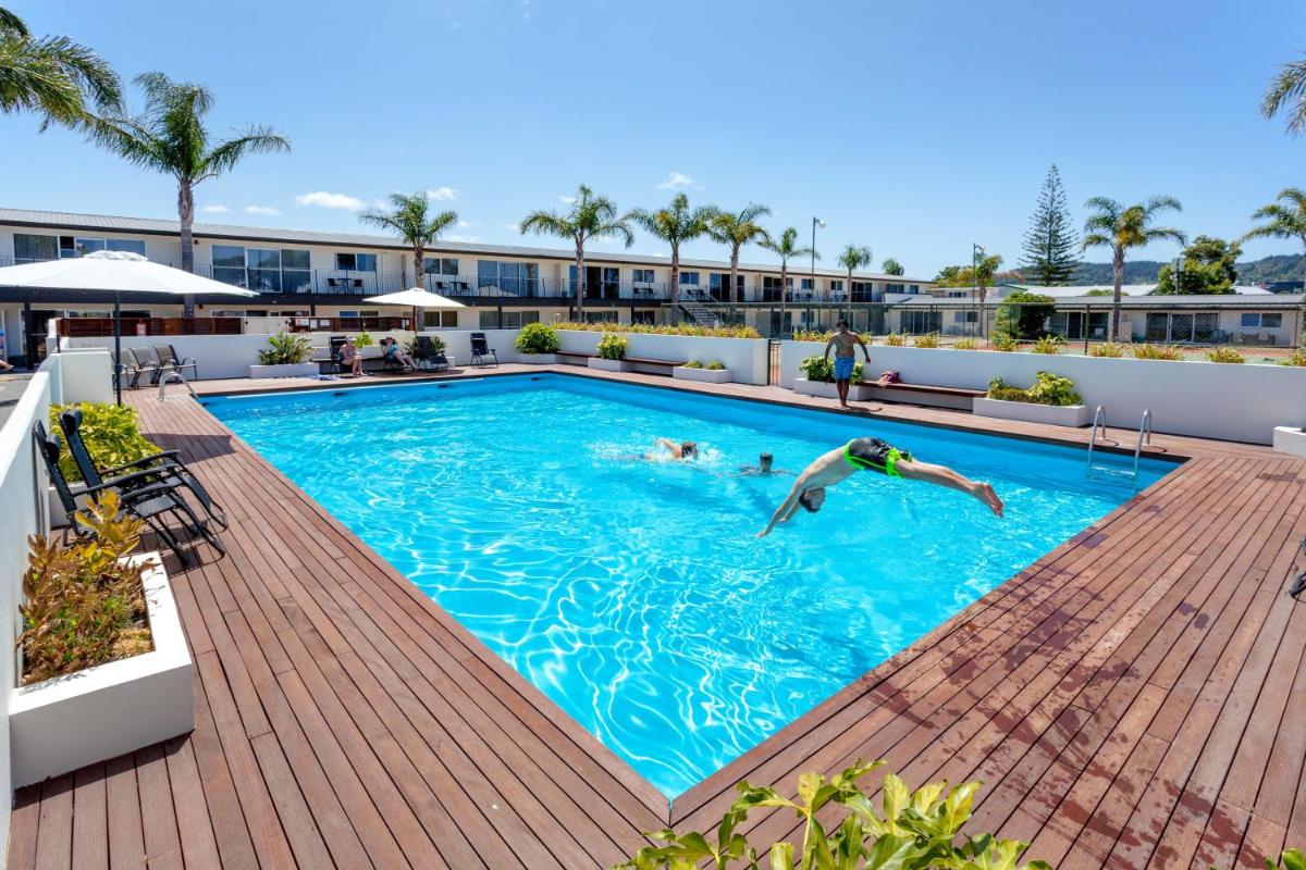 Image 4 of Palm Pacific Resort & Motel