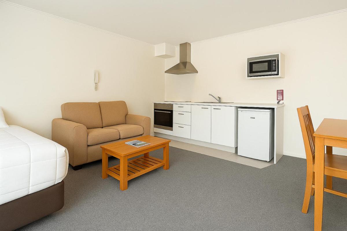 Image 3 of Pukekohe Motel