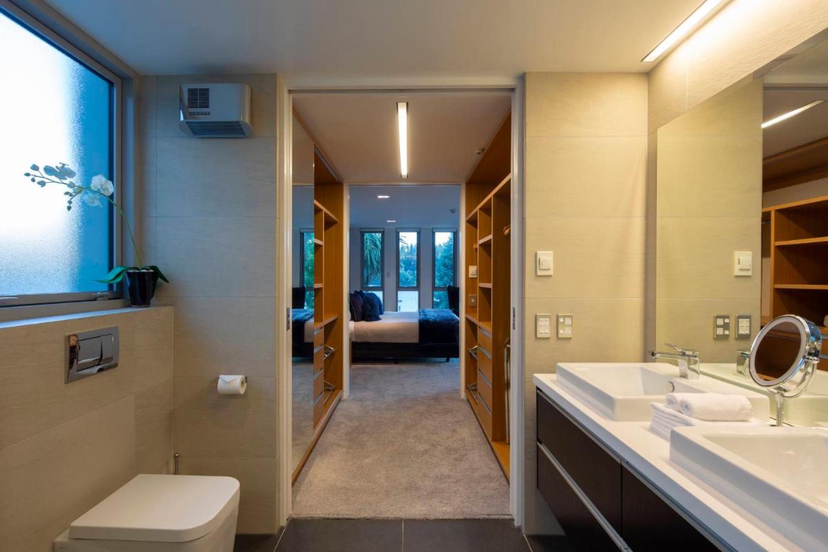 Image 3 of Q1 Luxury Central Apartment