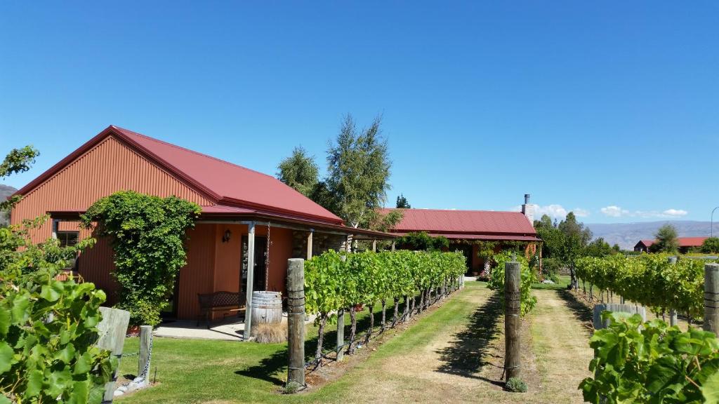 Image 2 of River Rock Estate
