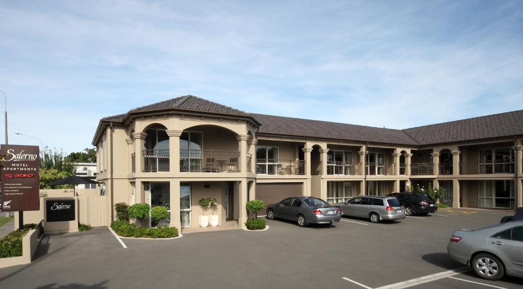 Image 2 of Salerno Motel Apartments