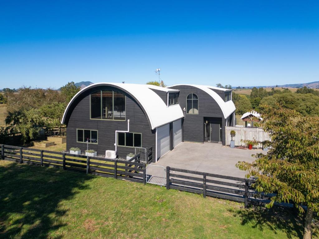 Image 2 of The Barn & Bivvy