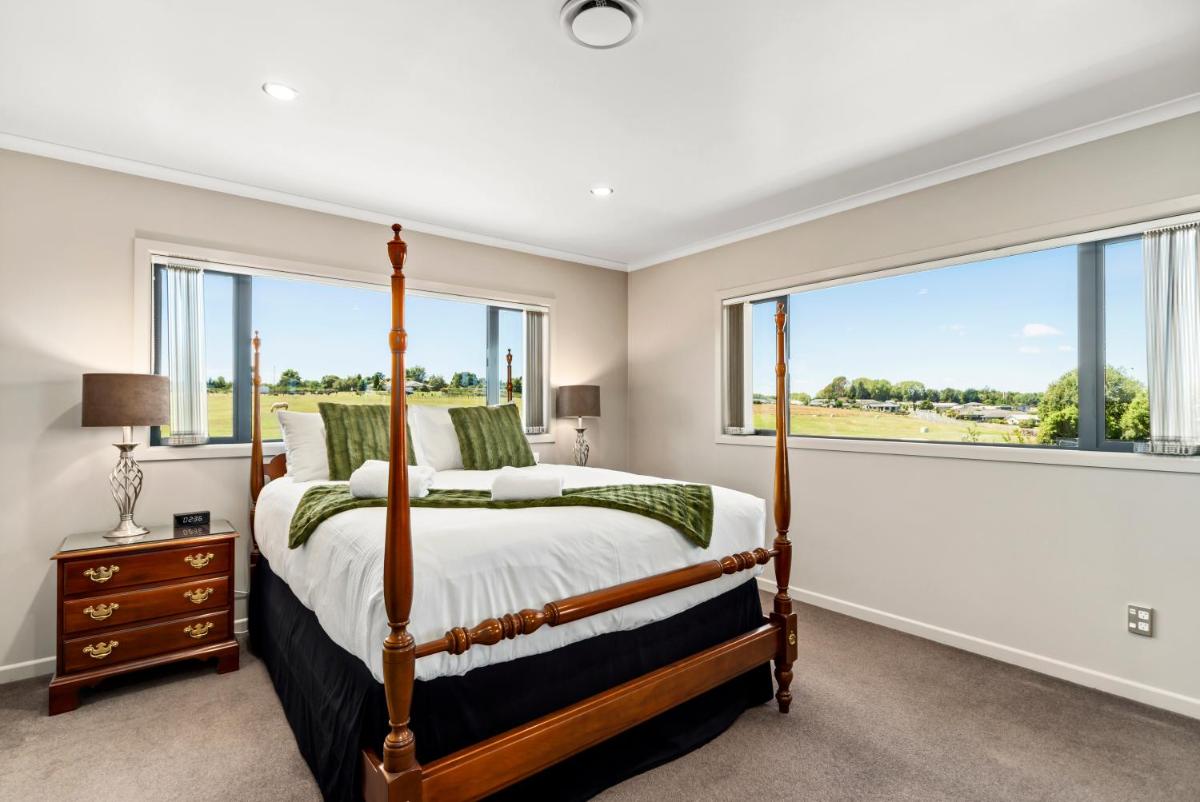 Image 2 of The Grand @ Taupo