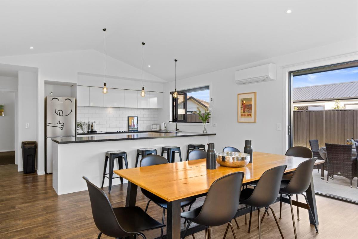 Image 4 of Wanderlust – Queenstown Holiday Home