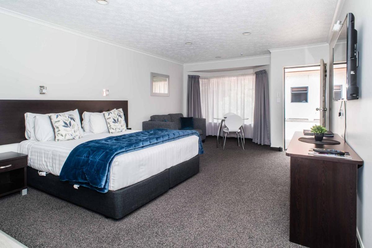 Image 2 of White Heron Motor Lodge