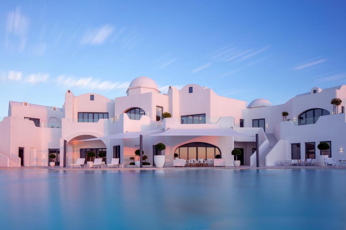 Anantara Santorini Abu Dhabi Retreat-Adults Only