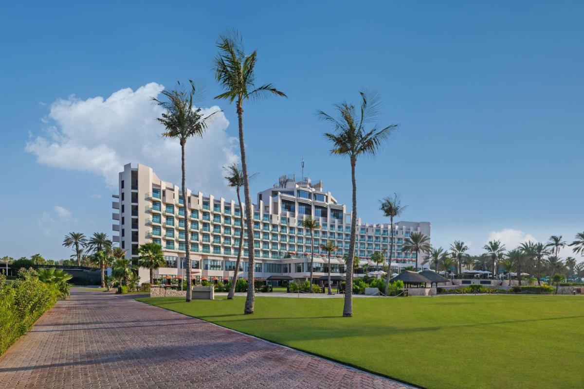 JA The Resort – JA Beach Hotel, Dubai