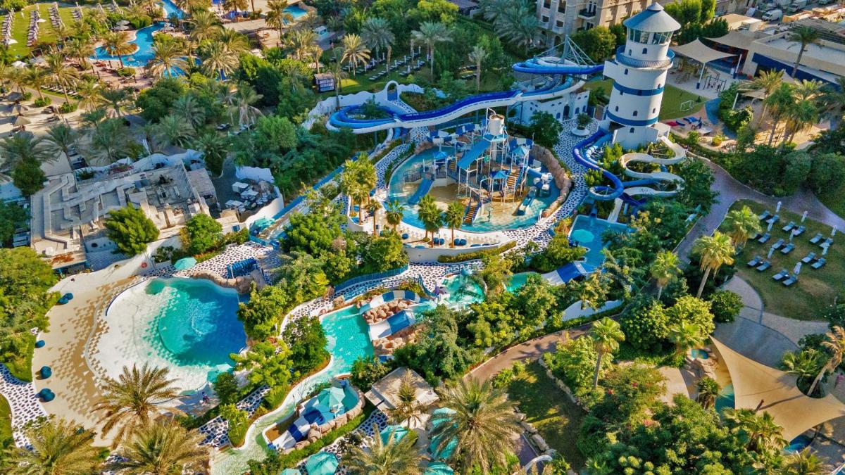 Le Meridien Mina Seyahi Beach Resort & Waterpark